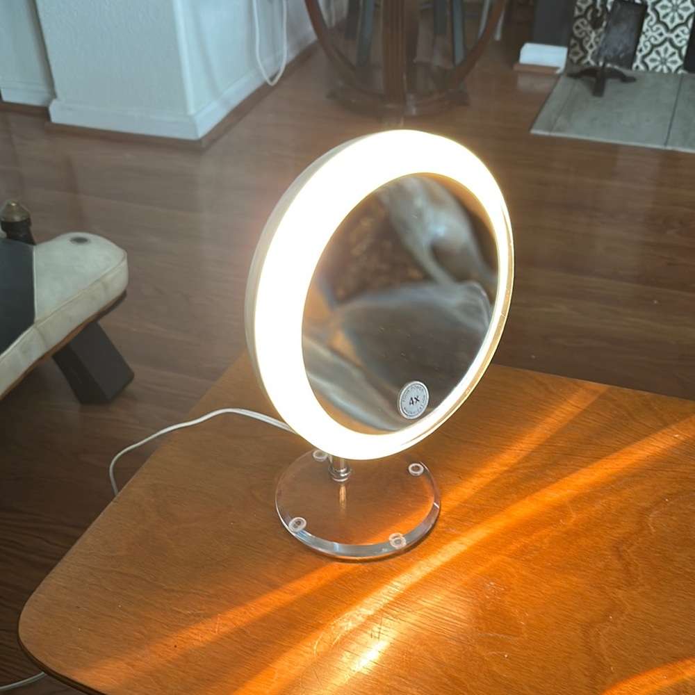 Vintage Rialto New York Mid-Century Modern Lucite Vanity Mirror Magnifying